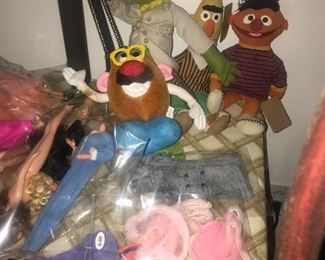 Items Located In The Lower Level 2nd Bedroom