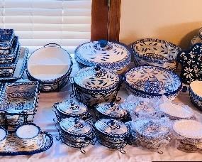 Temp-Tations Presentable Ovenware by Tara / Oven / Dishwasher / Microwave Safe China