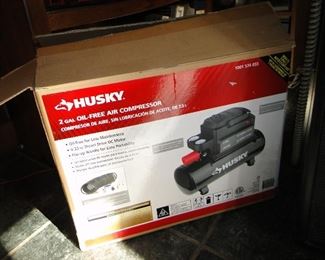 Husky 2 gallon compressor $90