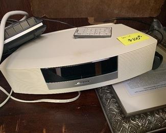 Bose Radio $ 100.00 - working condition.