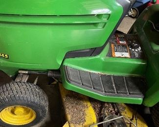 John Deere riding lawnmower 