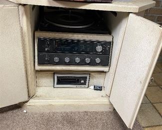 Vintage end table radio