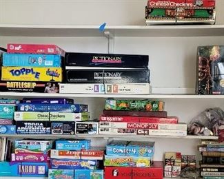Board games and puzzles including Pirates of the Caribbean Chess