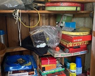 Vintage games and puzzles