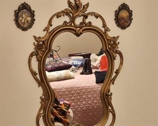 Mirror and decor 
