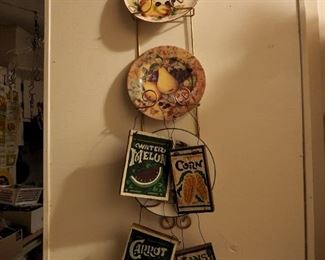 Plate and plate rack - more