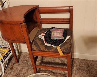 Telephone Table and chair - Vintage