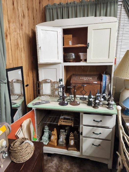 Hoosier Cabinet - good shape - has flour bin!