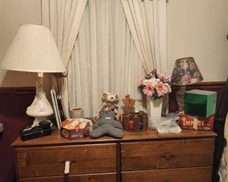 Dresser, lamp, decor