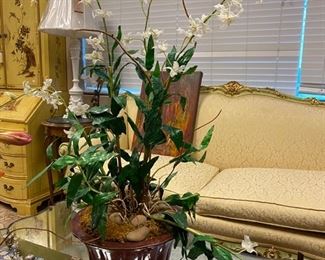 Decorative vases and flowers