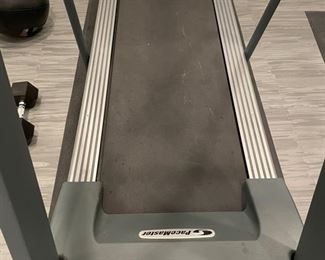 Aerob Pacemaster Gold Treadmill. Photo 2 of 3. 