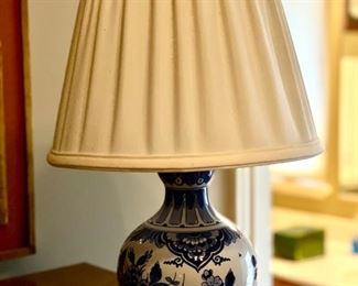 Vintage De Porceleyne Fles Delft blue & white gourd table lamp. Measures 12" H x 8" W. Photo 2 of 3. 