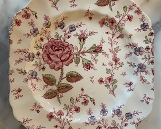 Sample of Johnson Bros Rose Chintz china. Photo 1 of 4. 