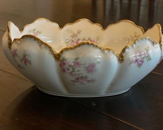 Haviland China serving bowl. Photo 1 of 2. 