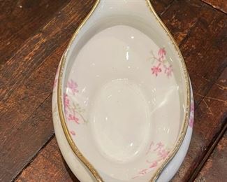 Theodore Haviland Limoges sauce boat with under plate. Photo 2 of 2. 