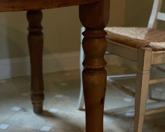 Vintage Pine extension dining table. Measures 44" - 78" W with two 17.5" leaves x 42.5" D x 31" H with 26" clearance. Photo 3 of 3. 
