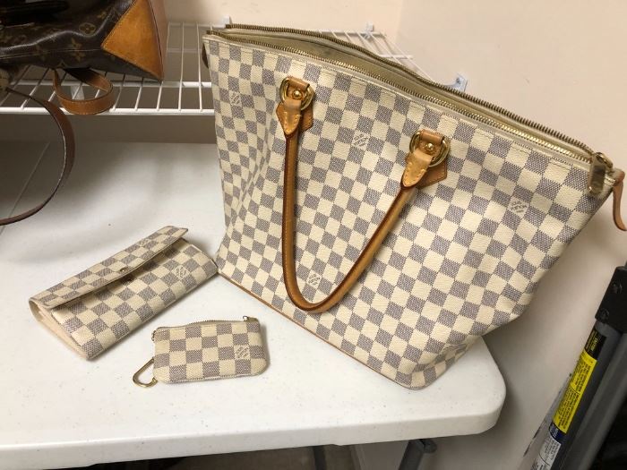 AUTHENTIC LOUIS VUITTON PURSE, WALLET AND KEY PURSE