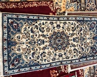 HAND KNOTTED CARPET