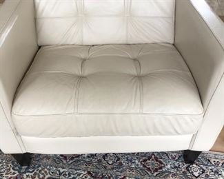 PAIR OF WHITE LEATHER CHAIRS