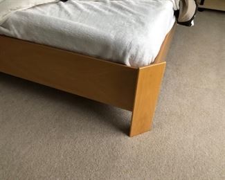 END OF PLATFORM BED