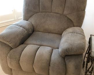 RECLINER