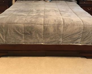 KINGSIZE BED ROOM SET