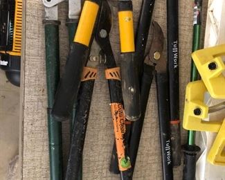 GARDEN TRIMMERS