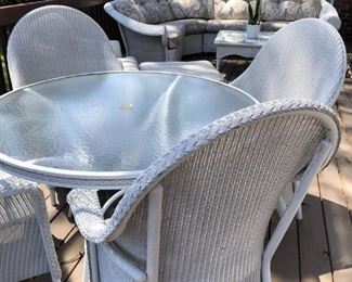 CALL JOAN AND DAVID FOR VIEWING 314-504-7547  LLOYD LOOM BY FLANDER. THIS FURNITURE IS OFF SITE FOR VIEWING.