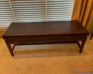 BERNHARDT Vintage Patina Bench