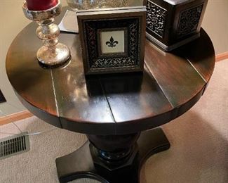 BERNHARDT Round Wood Side Table