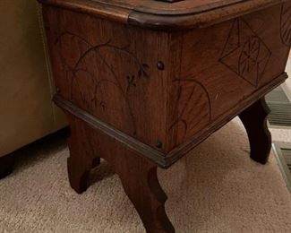 Antique EASTLAKE Wood Shoeshine Box / Stand