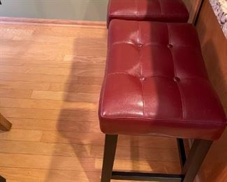 CrownMark Leather Portman Saddle Chair