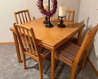 KODA WOODCRAFT Table and Chair Set with Hidden Leaves
