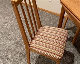 KODA WOODCRAFT Table and Chair Set with Hidden Leaves