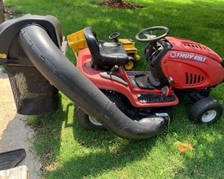 TroyBuilt riding mower with bagger