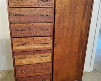 furniture 8 drawer dress and hanging clothes side