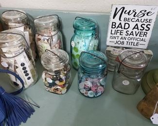 accessorries buttons