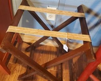 decor small luggage rack