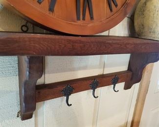 decor turn of centurn wall shelf