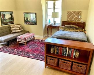 Twin Bed with Linen Pottery Barn Duvets, Antique rug. NEW futon/sofa/extra bed for guests!