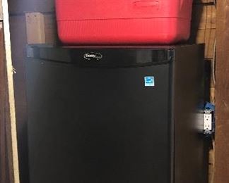 Danby Designer 4.4 cu. ft. mini fridge - like new! No freezer inside (21”W, 21”D, 32.5”H) + coolers