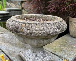 Cement urn