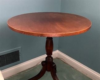 Antique Chippendale tilt top tea table