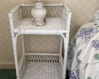 Wicker end table with lamp