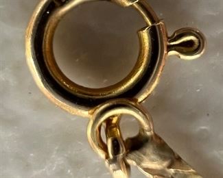 14K Gold Heart Pendant Necklace with Diamond