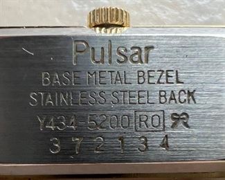 Vintage Pulsar Y434 5000 gold tone Base Metal Bezel Stainless Steel Quartz wristwatch
