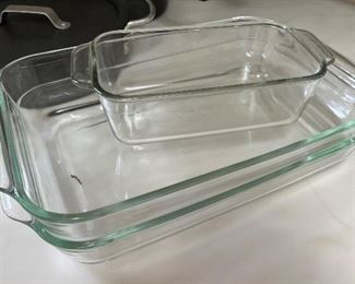Pyrex casserole dishes
