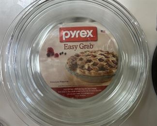 Pyrex bowls