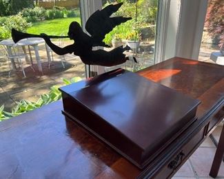 Bombay Desktop Stationary Box