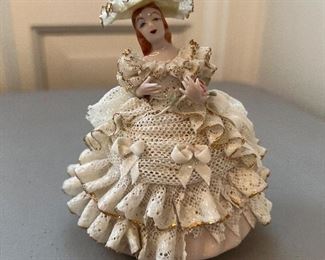 William Bradley Heirlooms of Tomorrow figurine made in Manhattan Beach CA 1945